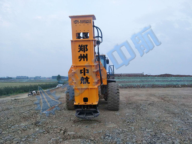 鏟車夯實機