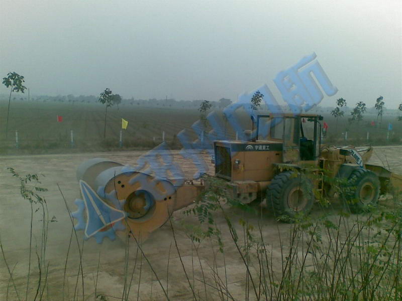 沖擊式壓路機型號