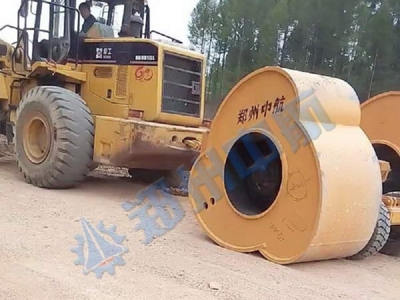 沖擊壓路機出租